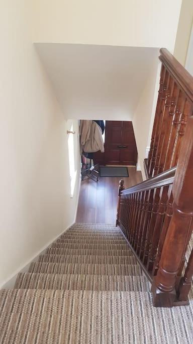 3 Bedroom 3 Bathroom House, Dublin ลูกัน ภายนอก รูปภาพ