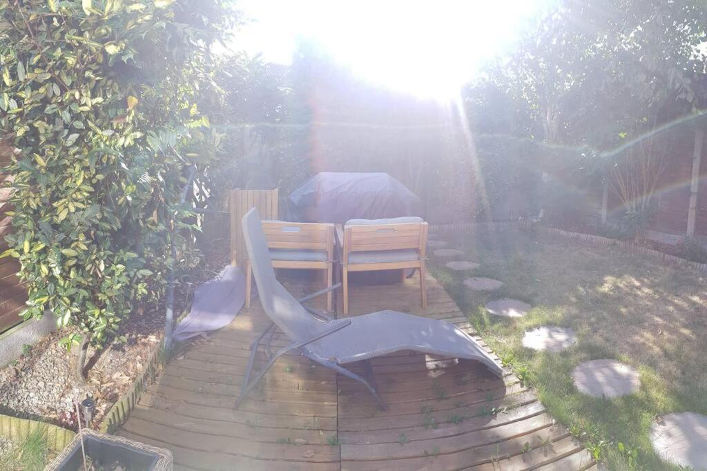 3 Bedroom 3 Bathroom House, Dublin ลูกัน ภายนอก รูปภาพ